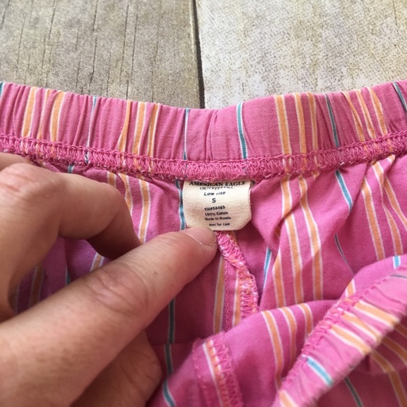 American Eagle Low Rise Cozy Shorts - Picture 2 of 3